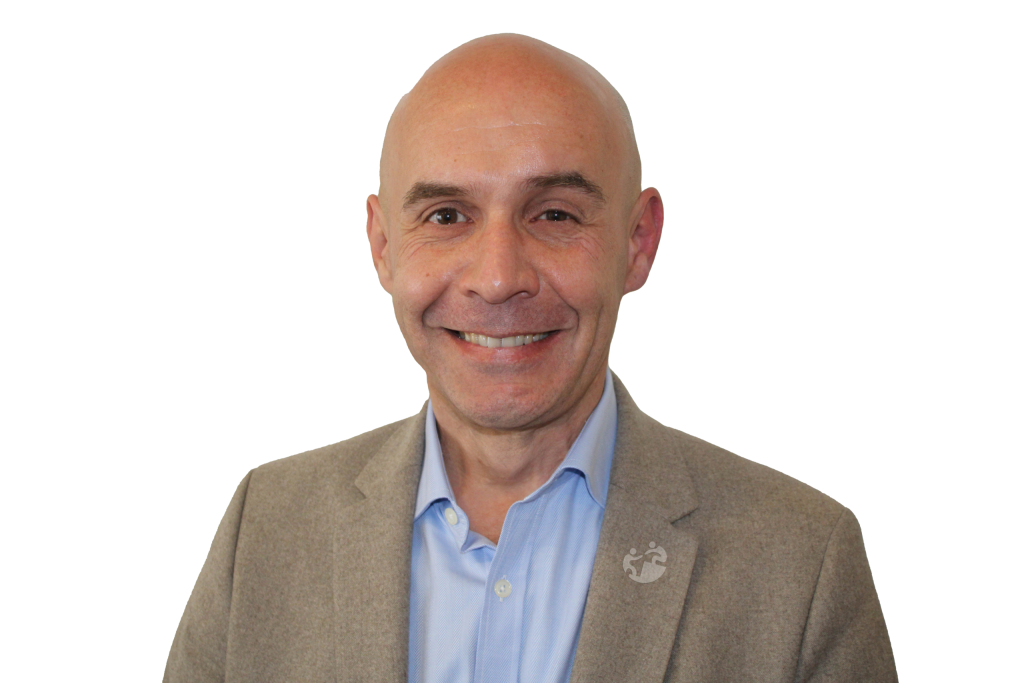 Portrait frontal de Xavier Menetrier souriant